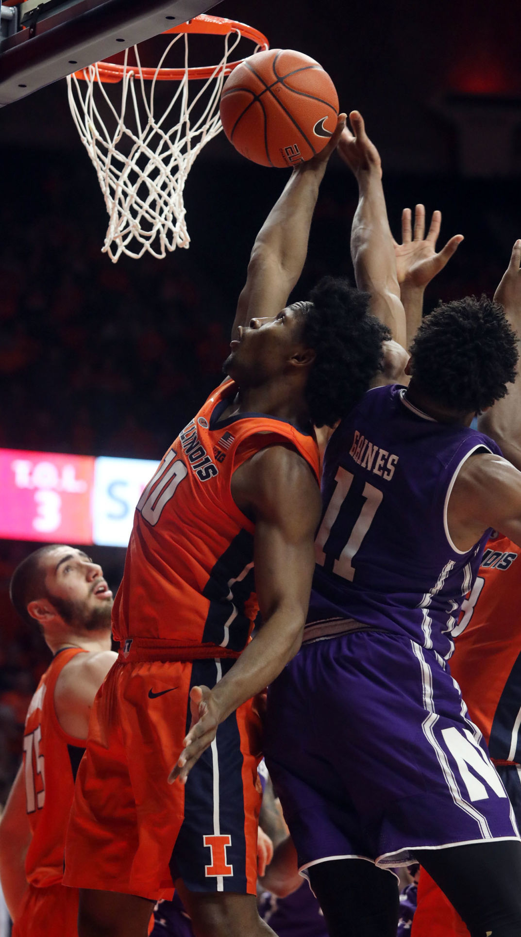 Illinois vs Northwestern 32 3.3.19.jpg